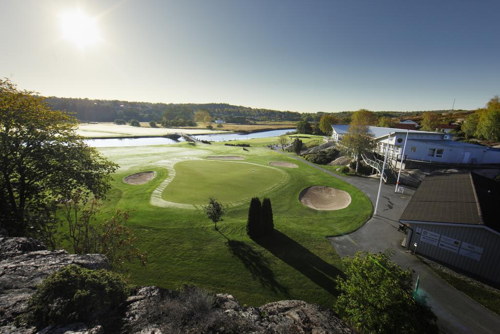 Bryggan Fjaellbacka Hotel Bagian luar foto