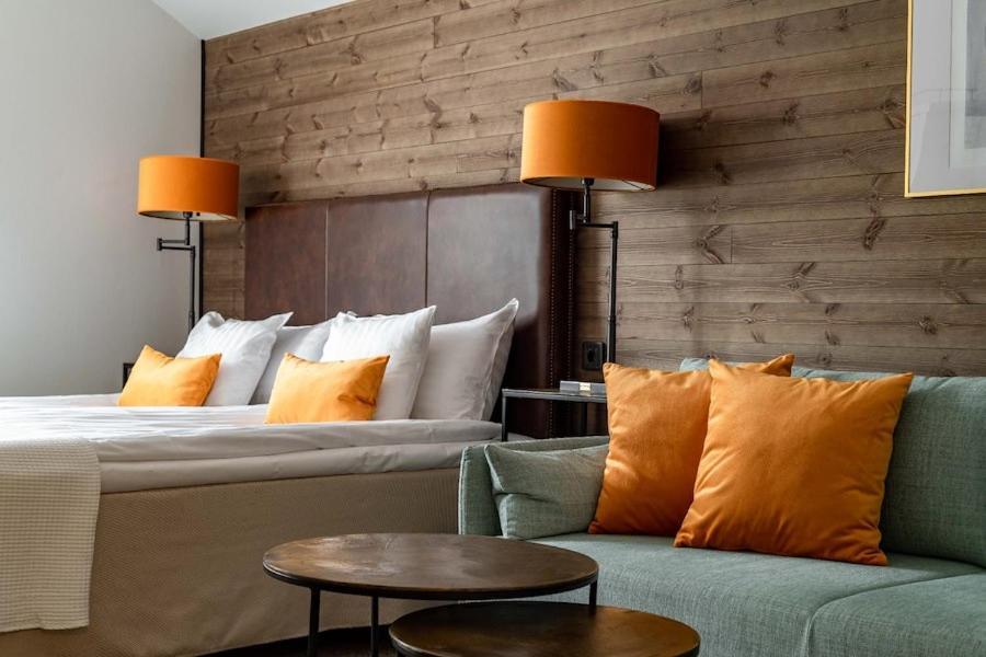 Bryggan Fjaellbacka Hotel Bagian luar foto