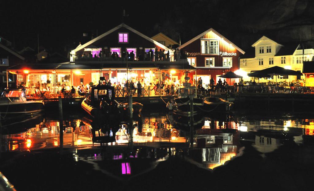 Bryggan Fjaellbacka Hotel Bagian luar foto