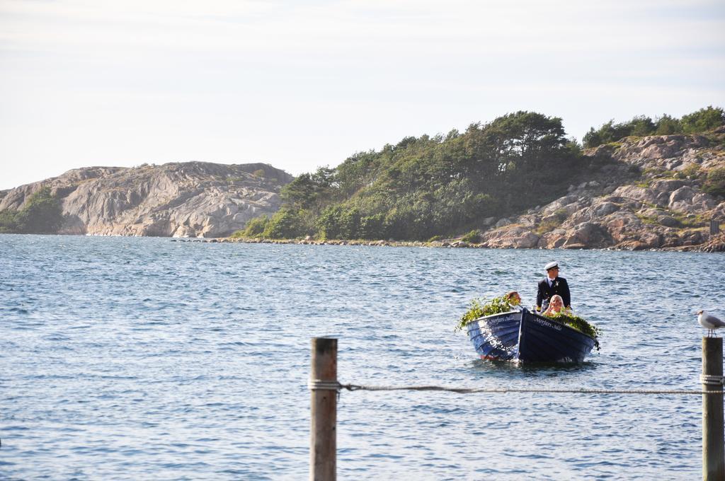 Bryggan Fjaellbacka Hotel Bagian luar foto